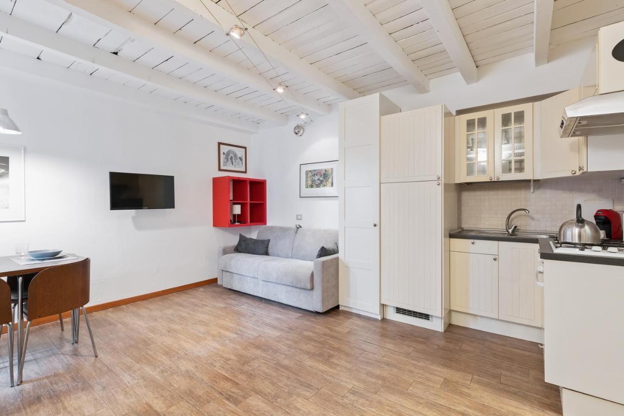 Joivy Beautiful Studio For 2 Near Sempione Park ميلان المظهر الخارجي الصورة