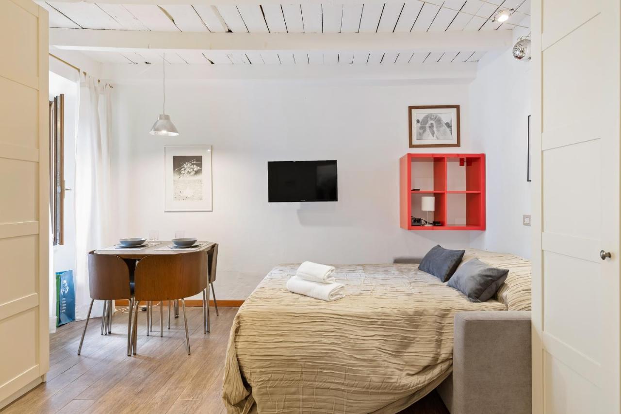 Joivy Beautiful Studio For 2 Near Sempione Park ميلان المظهر الخارجي الصورة