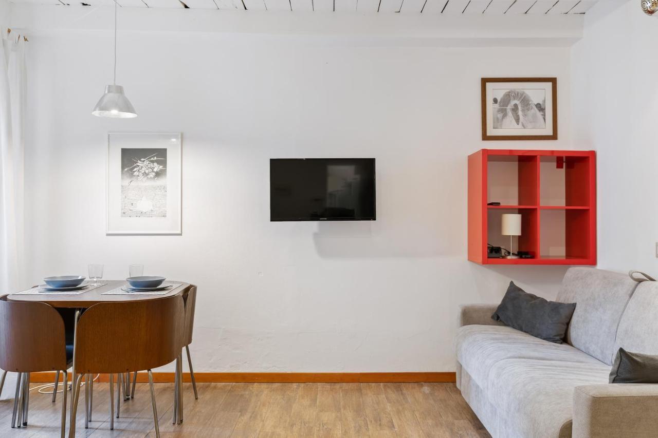 Joivy Beautiful Studio For 2 Near Sempione Park ميلان المظهر الخارجي الصورة